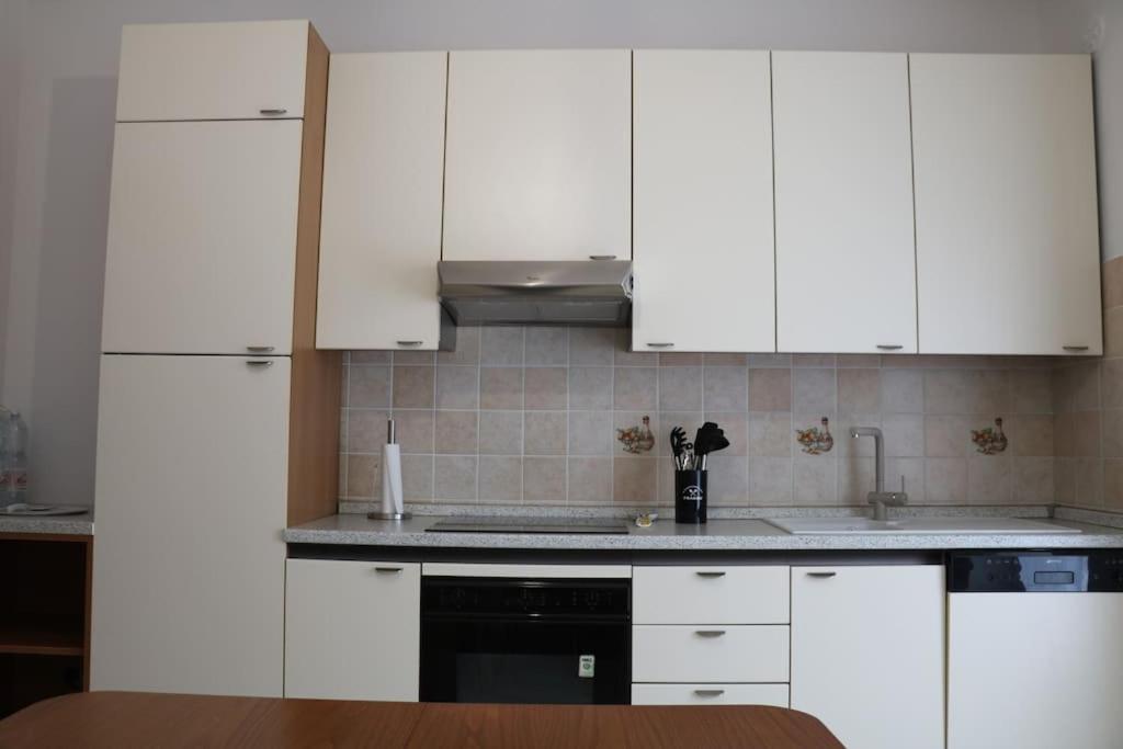 Officium Su Piazzetta Apartment Turin Ngoại thất bức ảnh